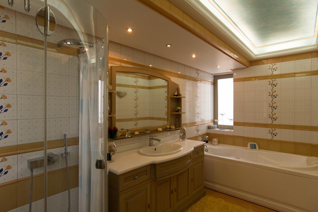 Villa Maira Luxurious With Private Swimming Pool Κόρφος Εξωτερικό φωτογραφία